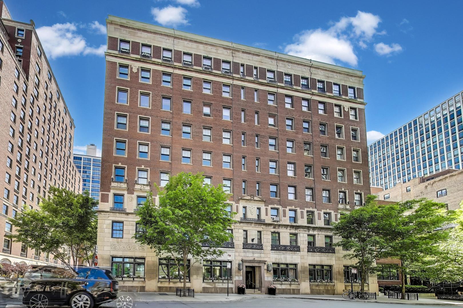 1255 N STATE Parkway #2E-3E, Chicago, IL 60610