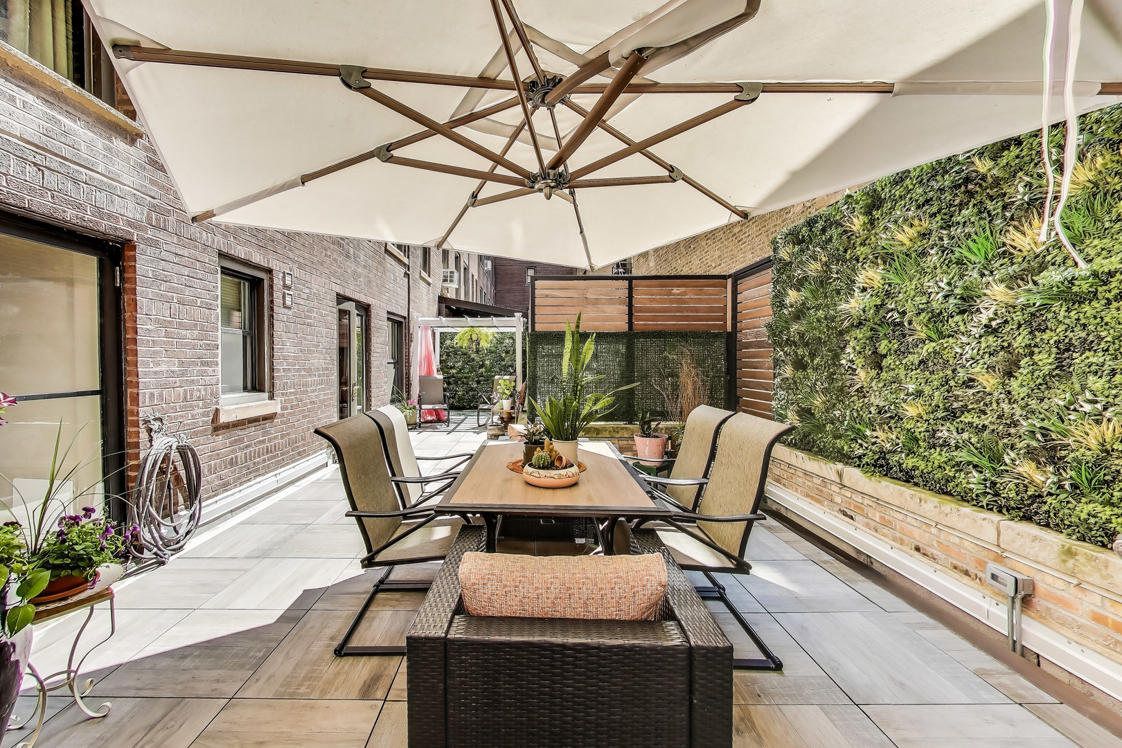 1255 N STATE Parkway #2E-3E, Chicago, IL 60610