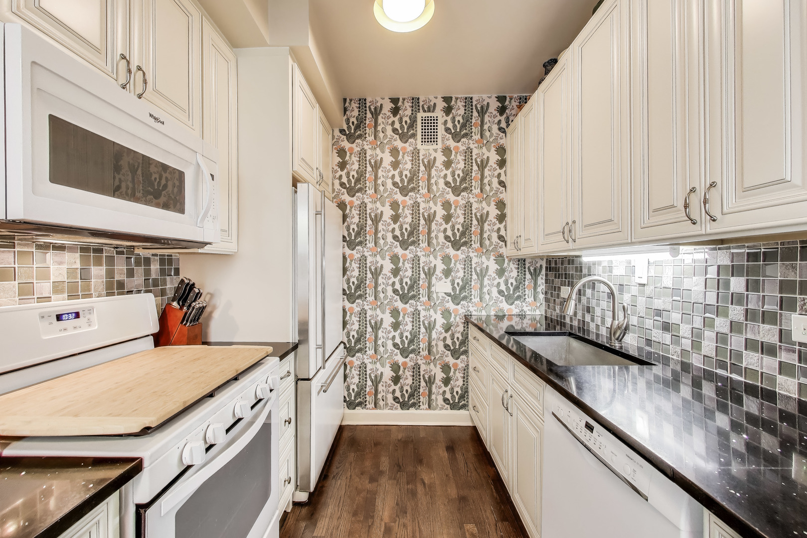 1255 N STATE Parkway #2E-3E, Chicago, IL 60610