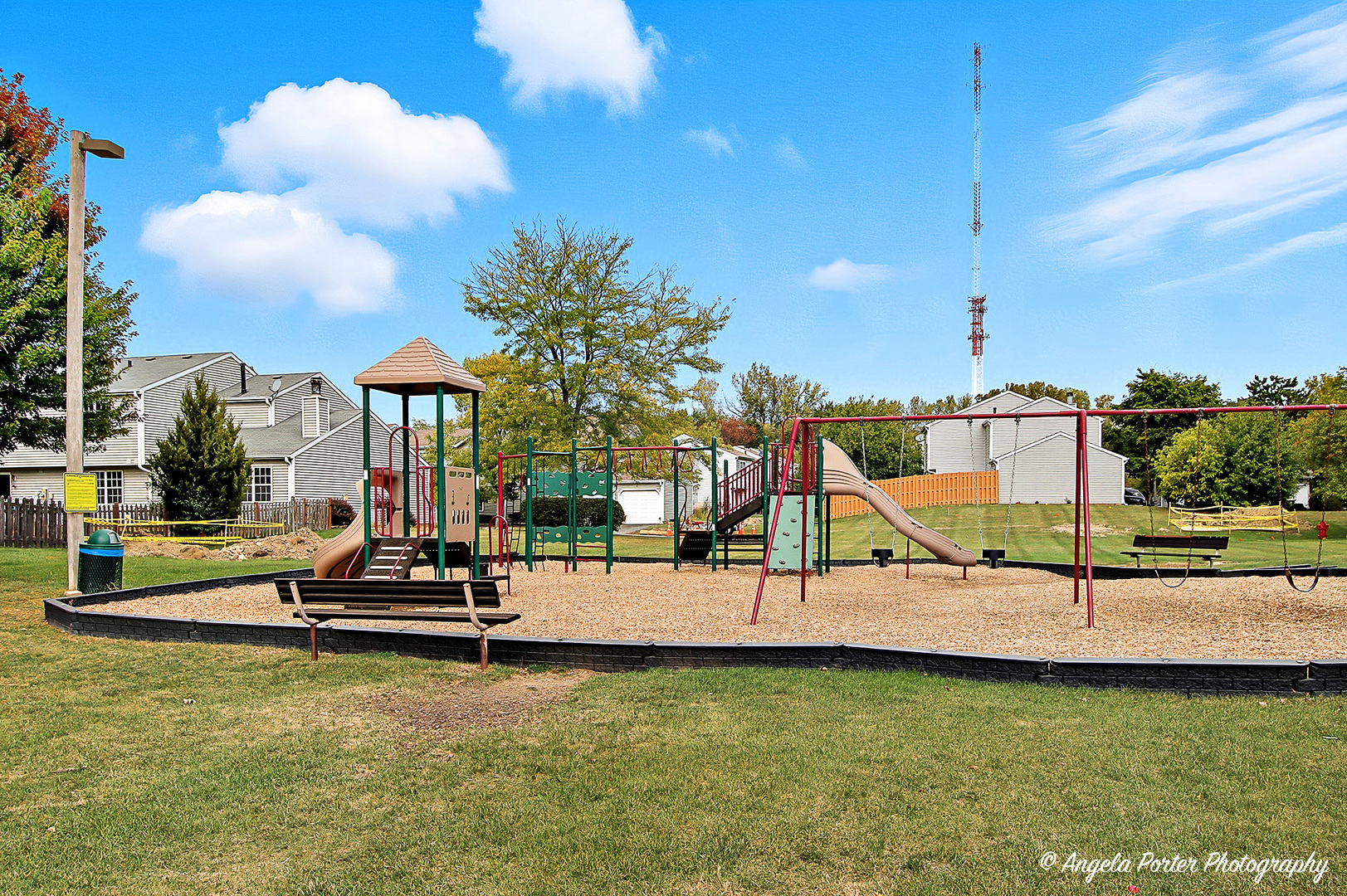 512 MEADOW HILL Lane, Round Lake Beach, IL 60073