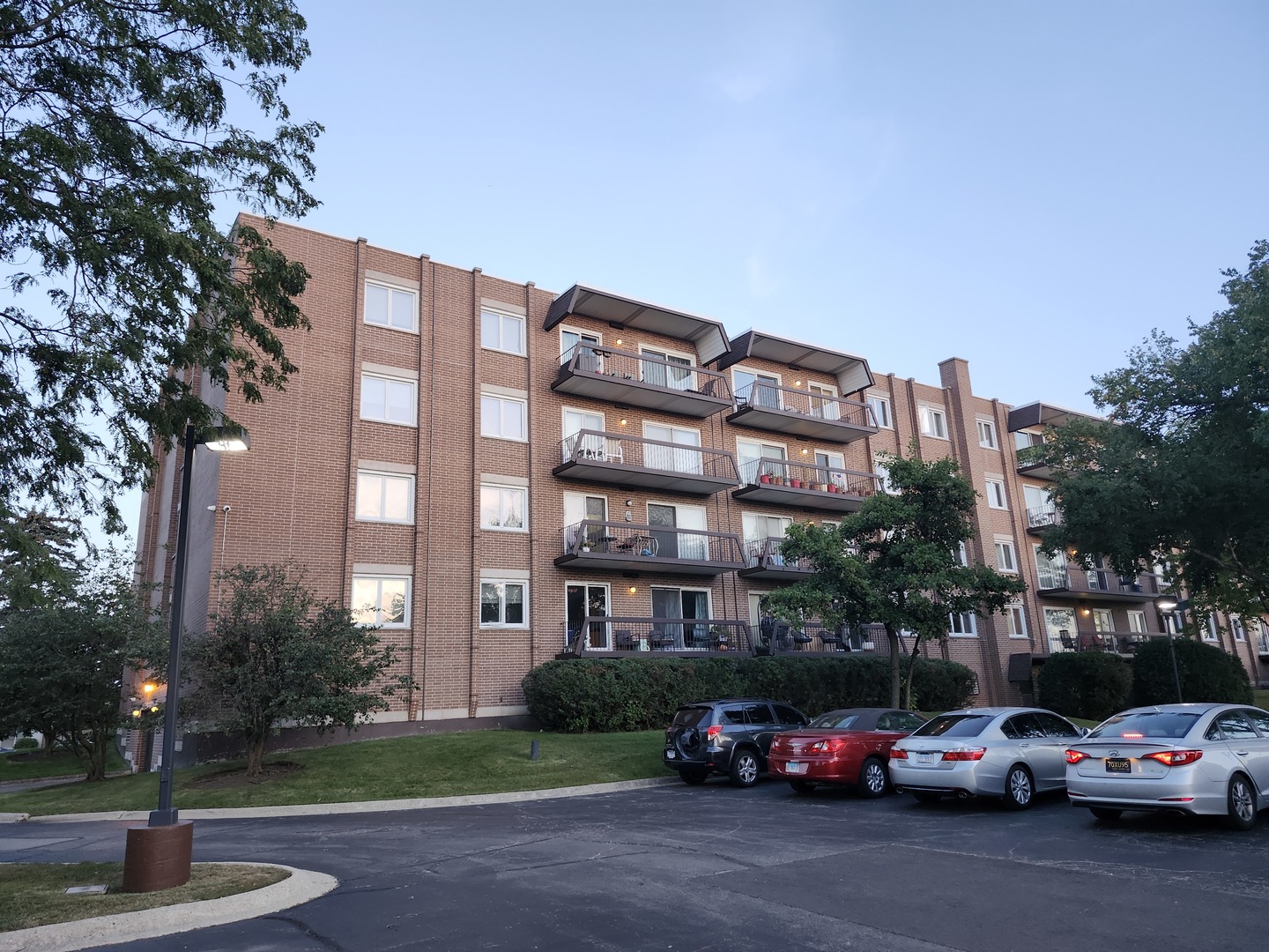 9500 Washington Street #306, Niles, IL 60714