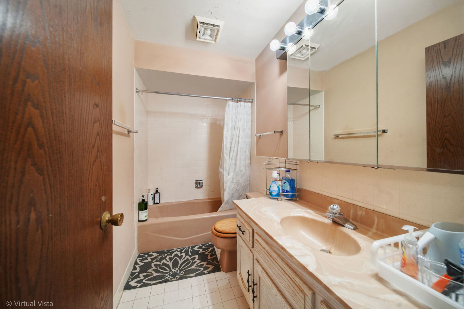 9500 Washington Street #306, Niles, IL 60714