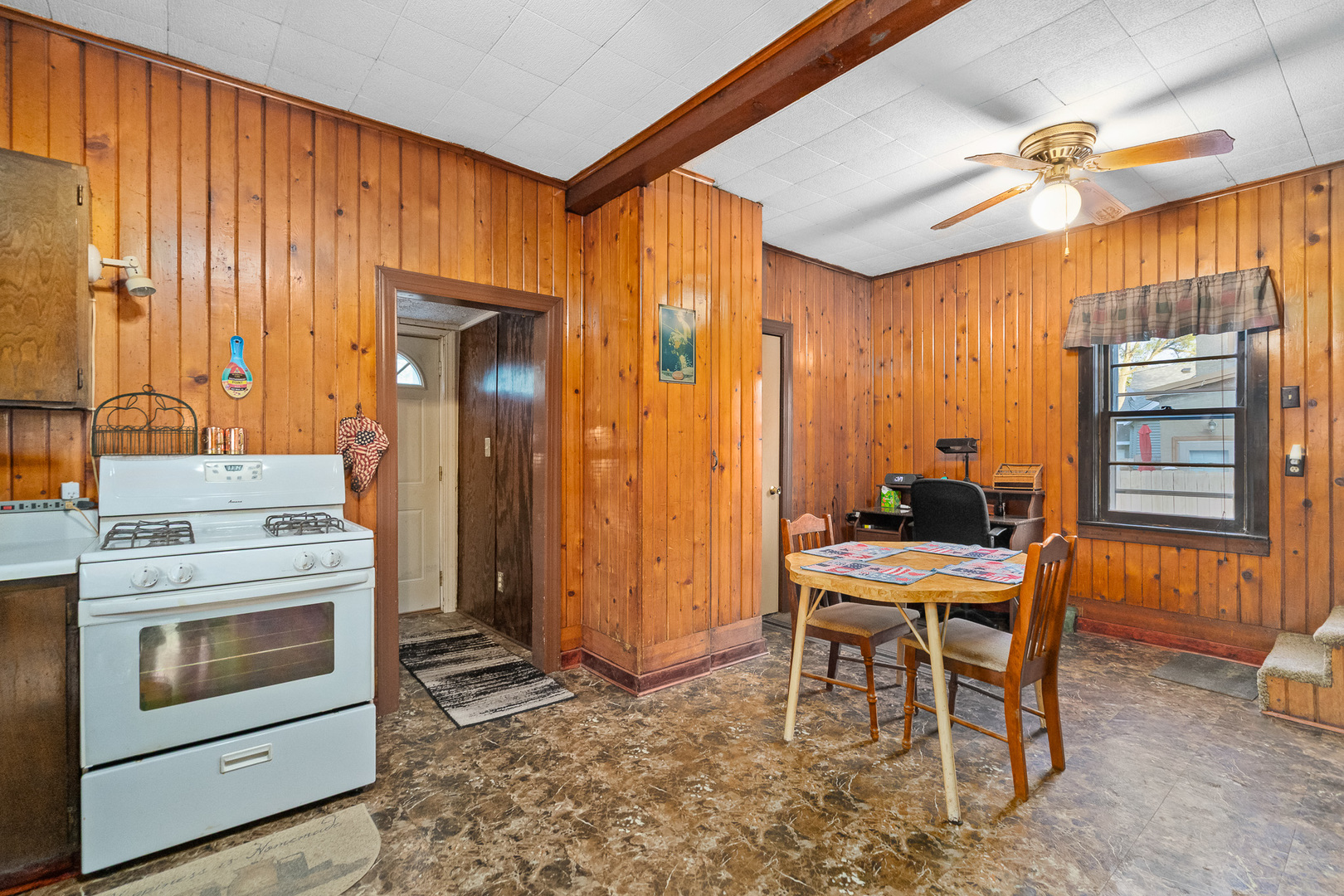 598 Illinois Street, Marseilles, IL 61341