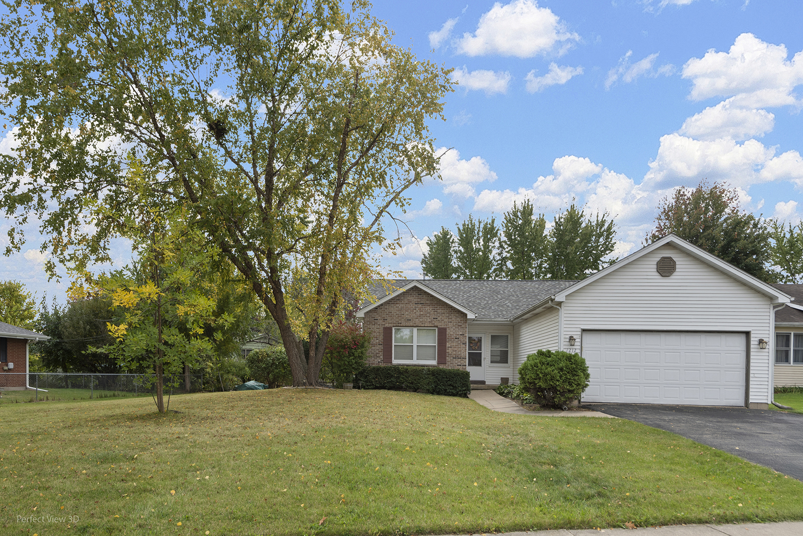 1212 Loren Drive, DeKalb, IL 60115