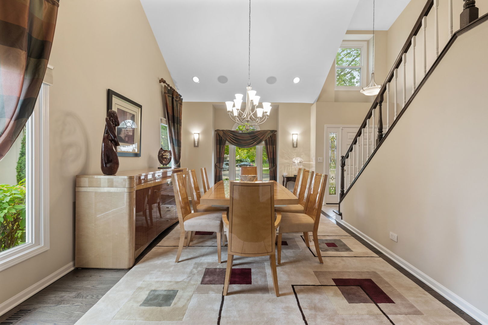 1272 Sandhurst Drive, Buffalo Grove, IL 60089