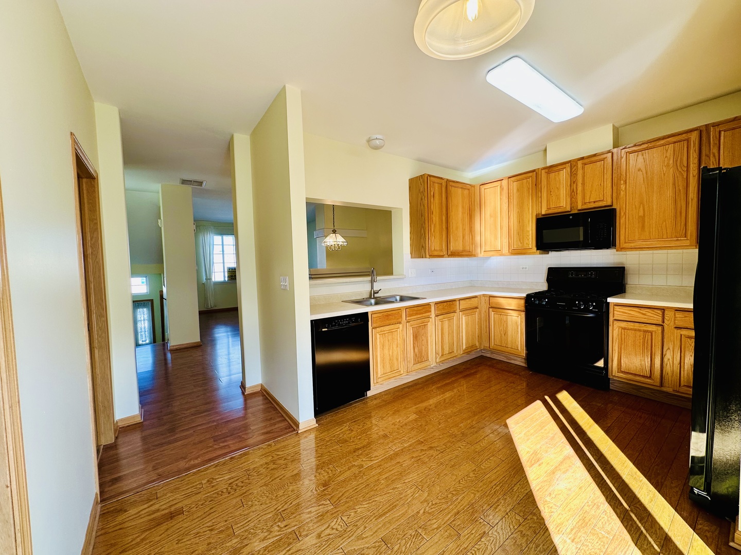 9499 Harrison Street #9499, Des Plaines, IL 60016