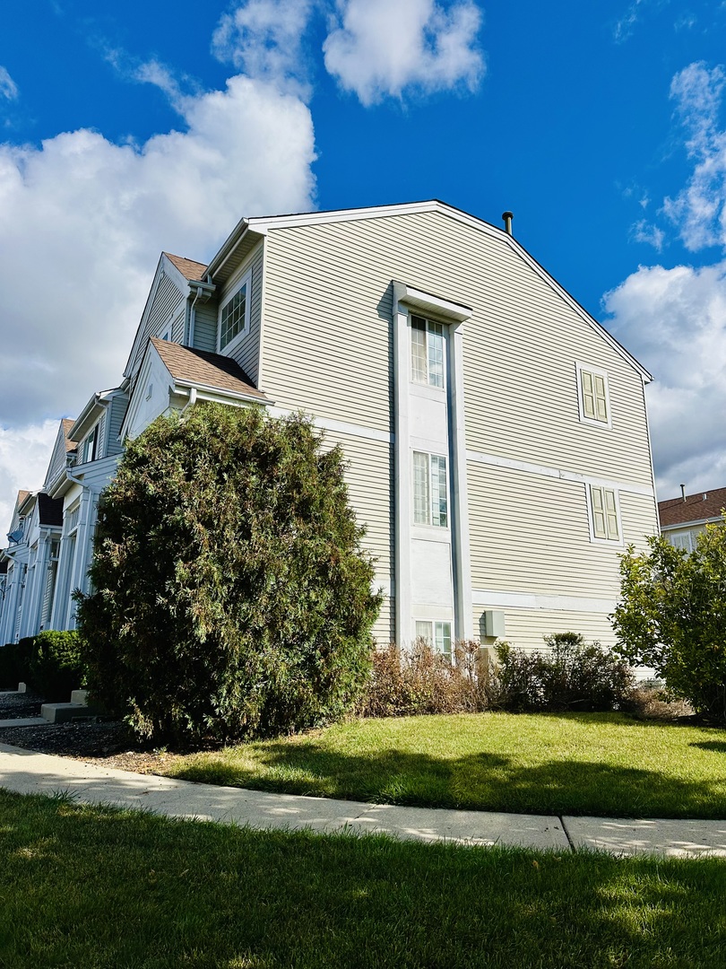 9499 Harrison Street #9499, Des Plaines, IL 60016