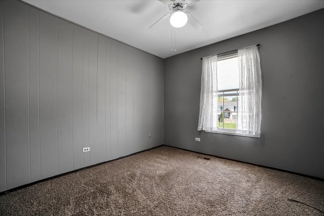 8049 W Norwood Drive, Frankfort, IL 60423