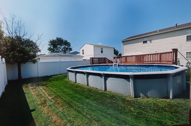 8049 W Norwood Drive, Frankfort, IL 60423