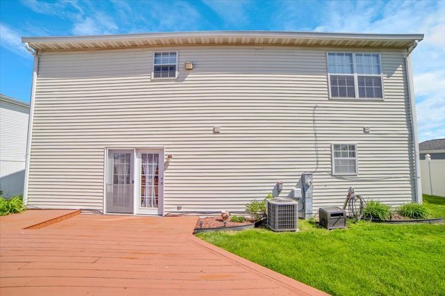 8049 W Norwood Drive, Frankfort, IL 60423