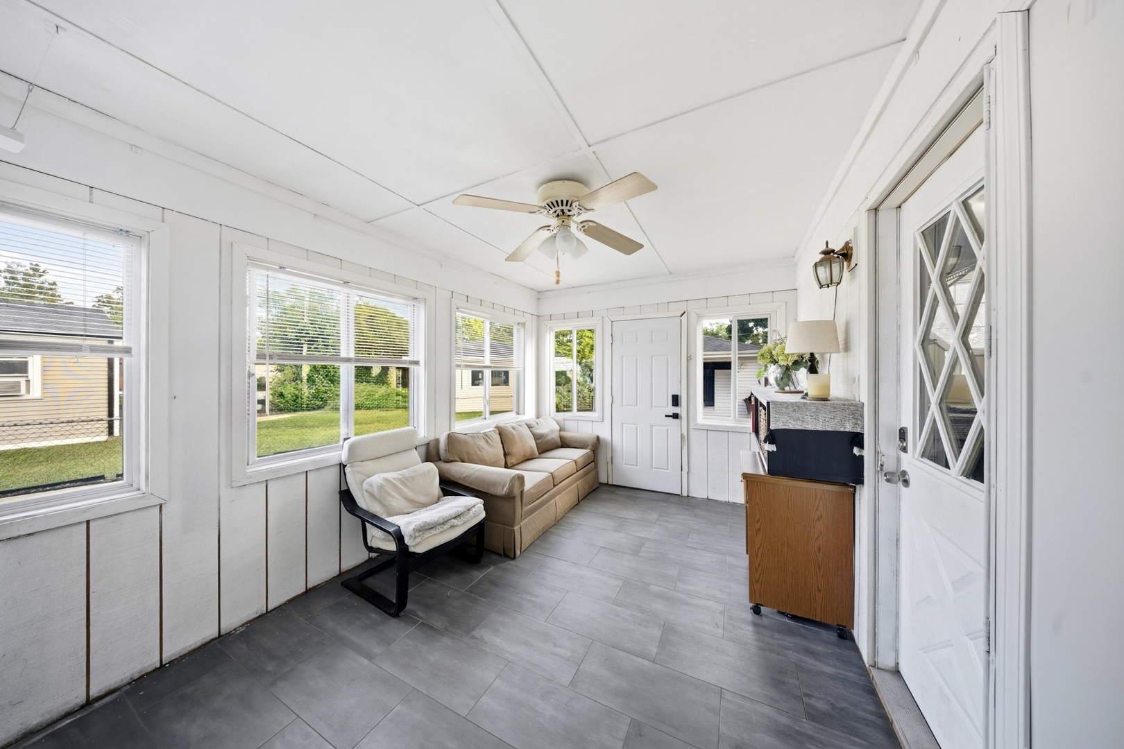 1005 S Park Boulevard, Streamwood, IL 60107