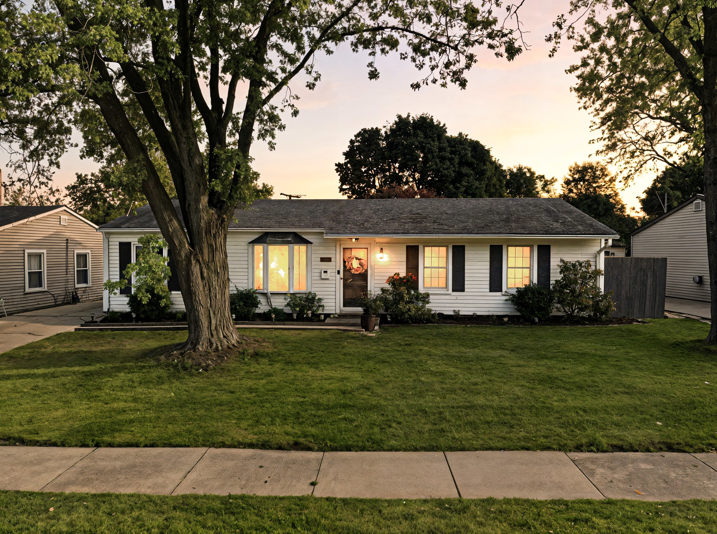 1005 S Park Boulevard, Streamwood, IL 60107