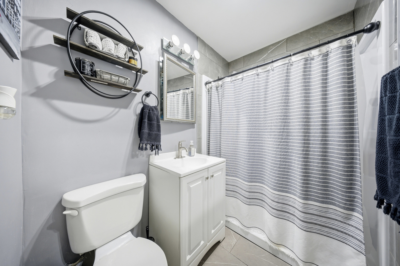 1005 S Park Boulevard, Streamwood, IL 60107