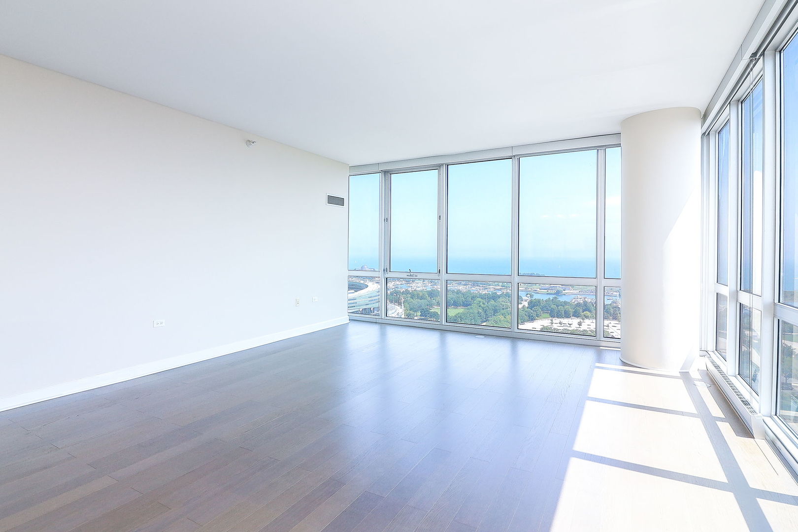 1629 S Prairie Avenue #2405, Chicago, IL 60616