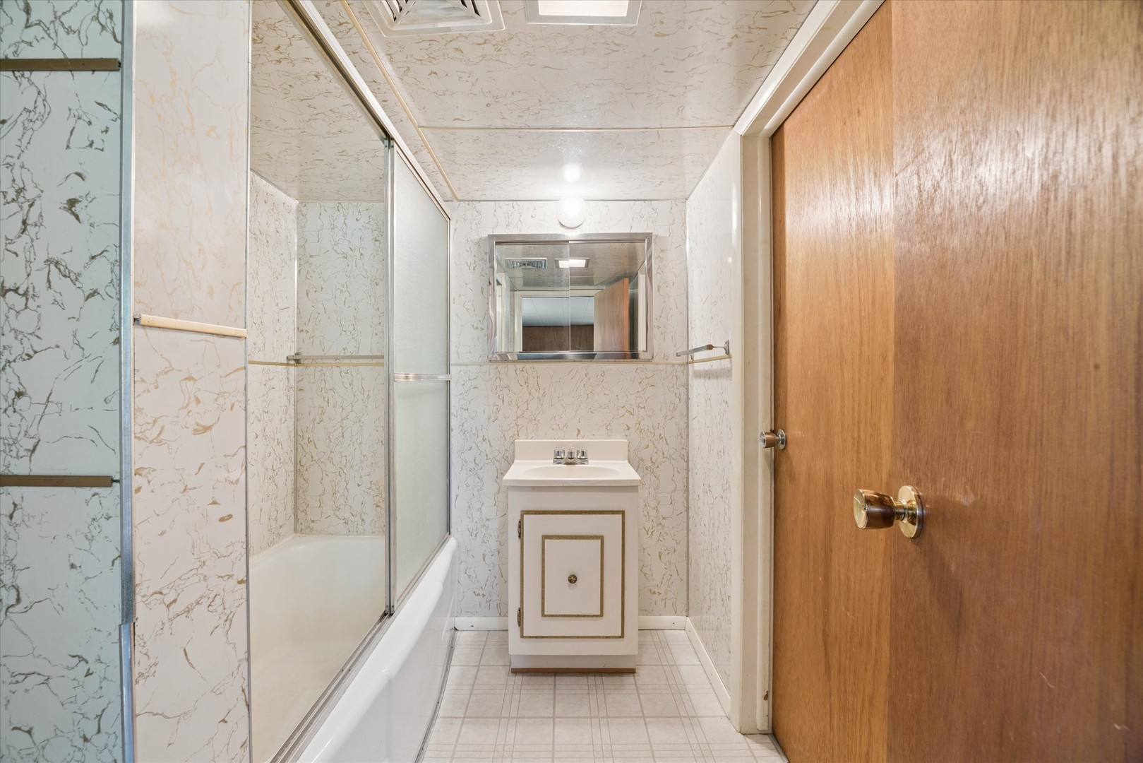 4005 Morton Avenue, Downers Grove, IL 60515