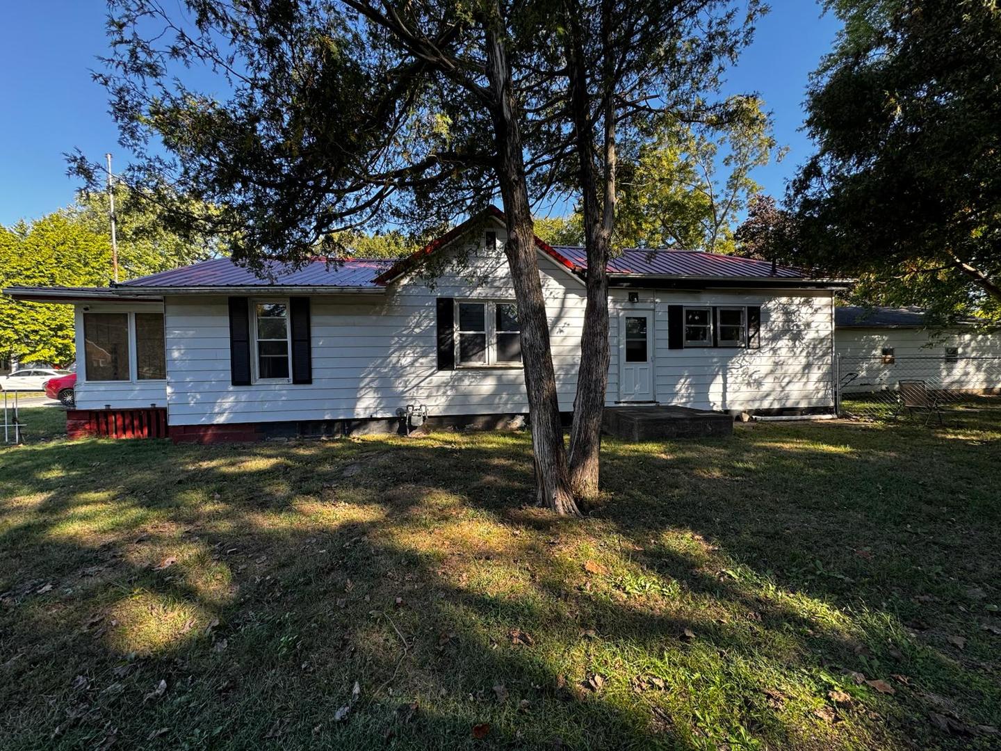 712 Cherry Street, Pana, IL 62557