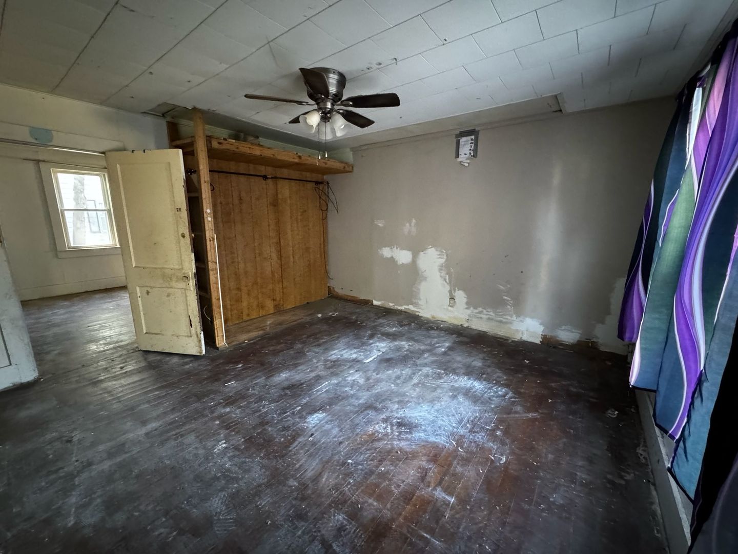 712 Cherry Street, Pana, IL 62557