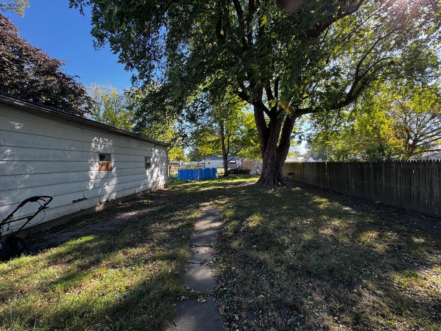 712 Cherry Street, Pana, IL 62557