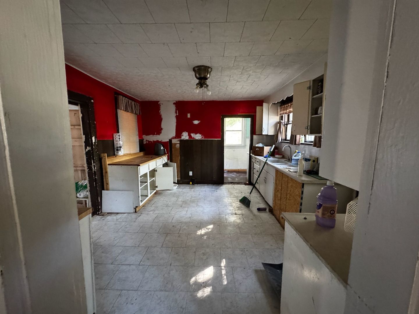 712 Cherry Street, Pana, IL 62557