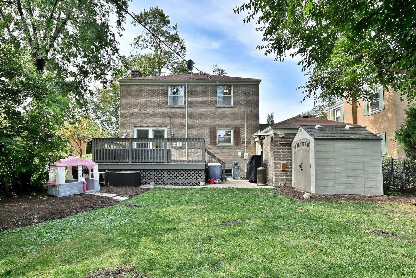 593 S Edgewood Avenue, Elmhurst, IL 60126