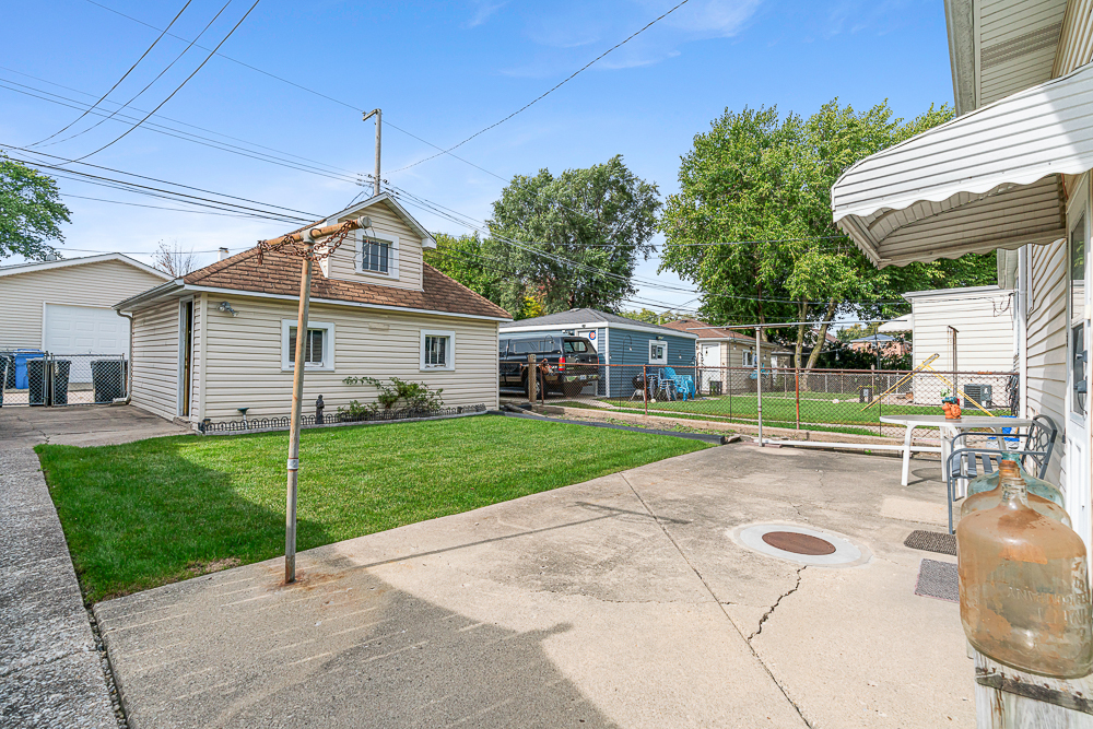 3518 N Odell Avenue, Chicago, IL 60634