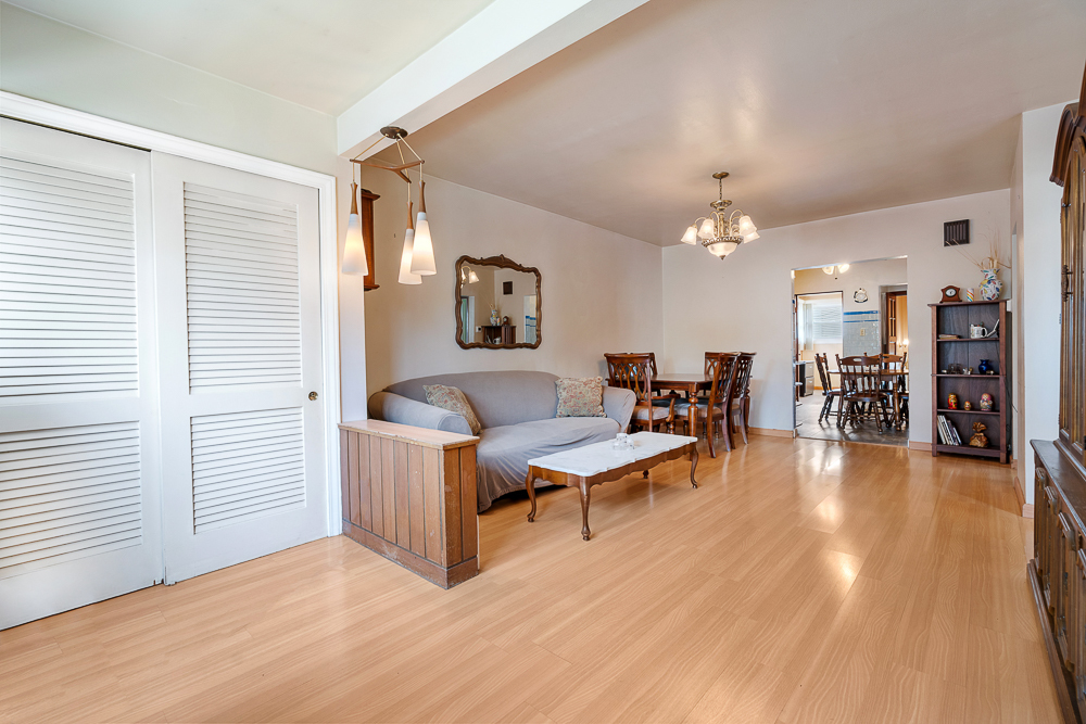 3518 N Odell Avenue, Chicago, IL 60634