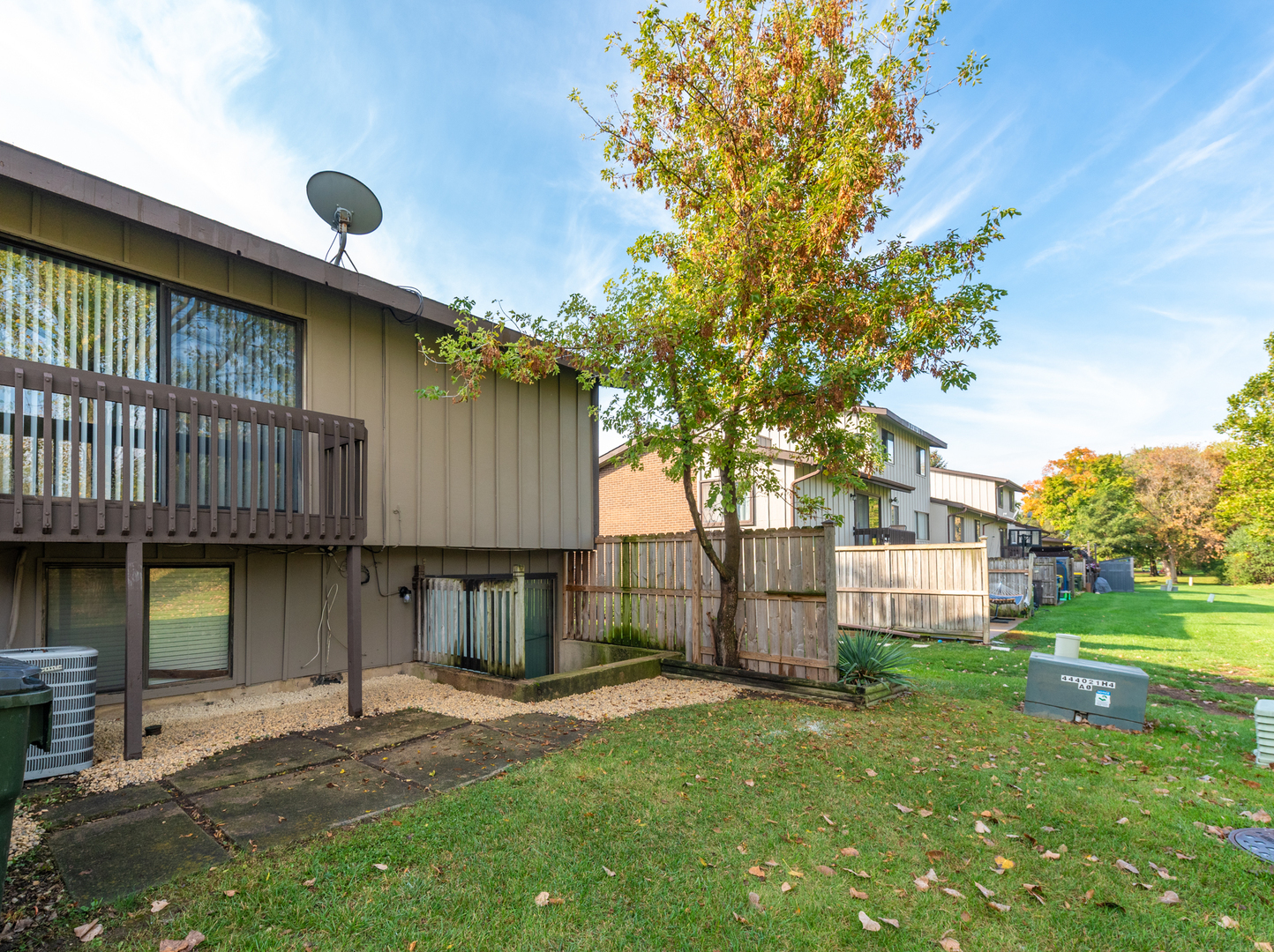 730 Circle Drive, Roselle, IL 60172