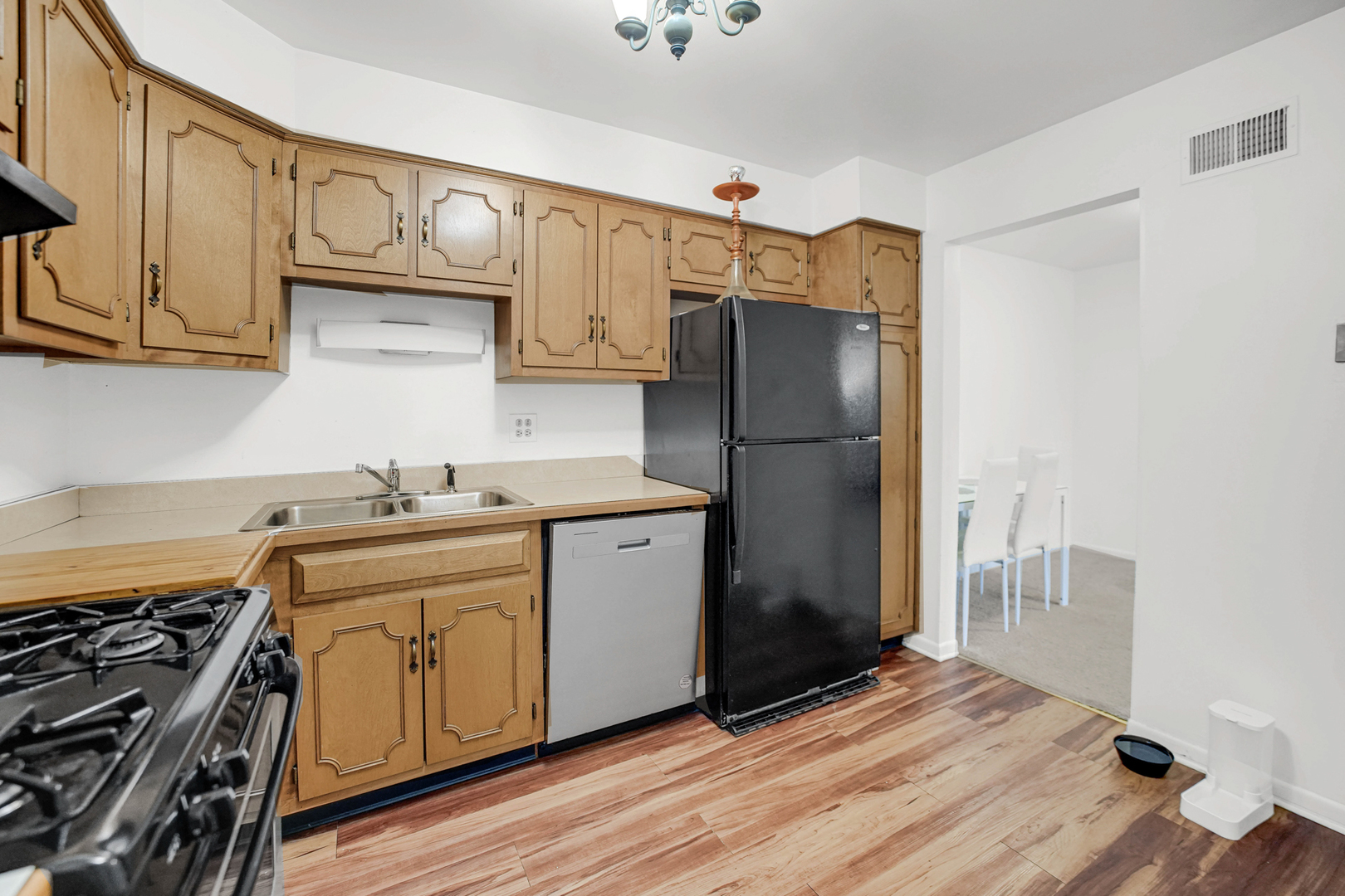 7300 Fairview Avenue #106, Downers Grove, IL 60516