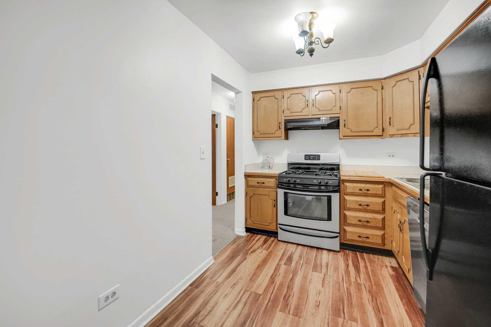 7300 Fairview Avenue #106, Downers Grove, IL 60516