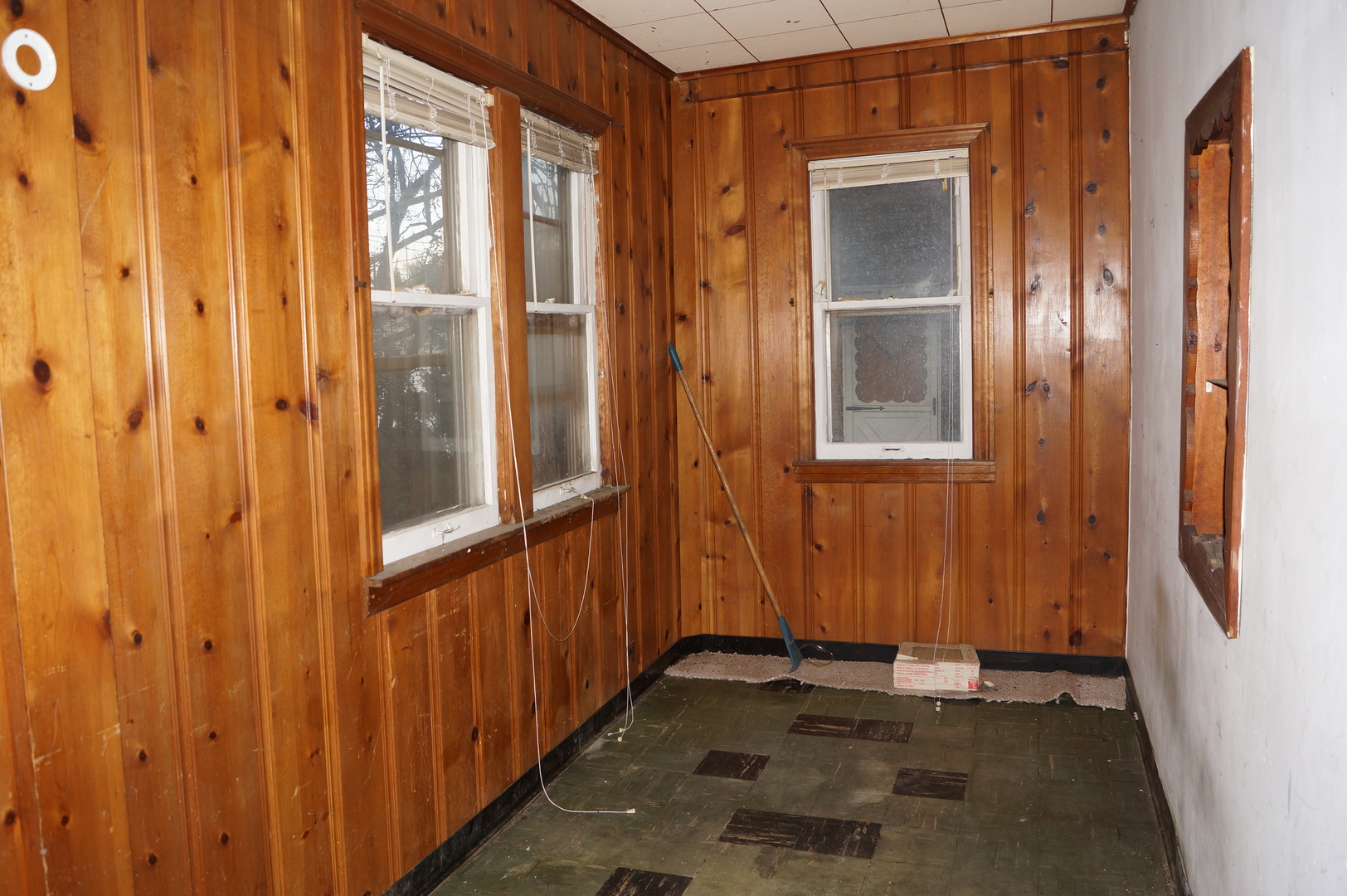 2632 N Marmora Avenue, Chicago, IL 60639