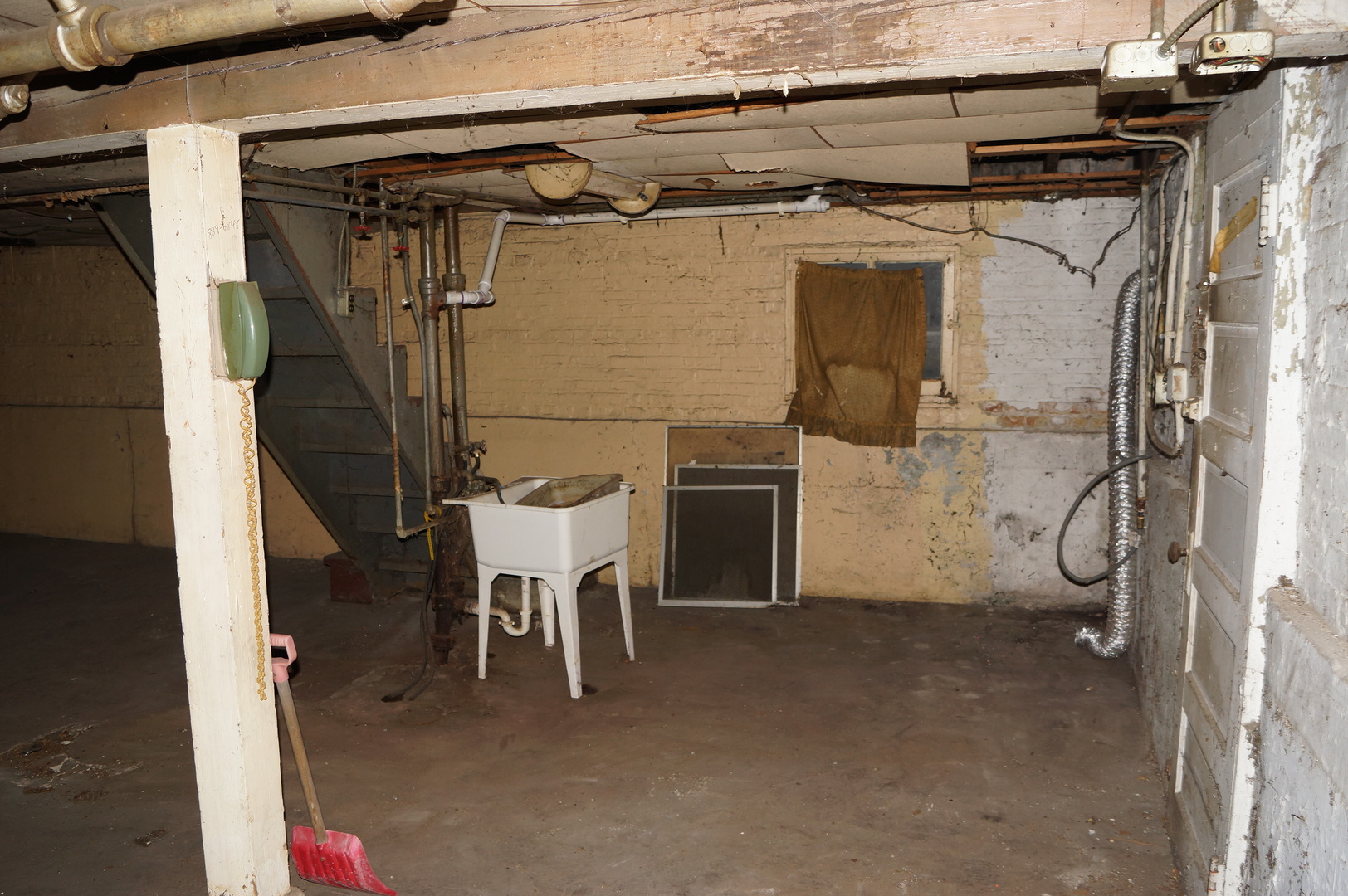 2632 N Marmora Avenue, Chicago, IL 60639