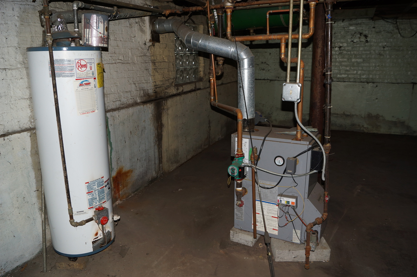 2632 N Marmora Avenue, Chicago, IL 60639