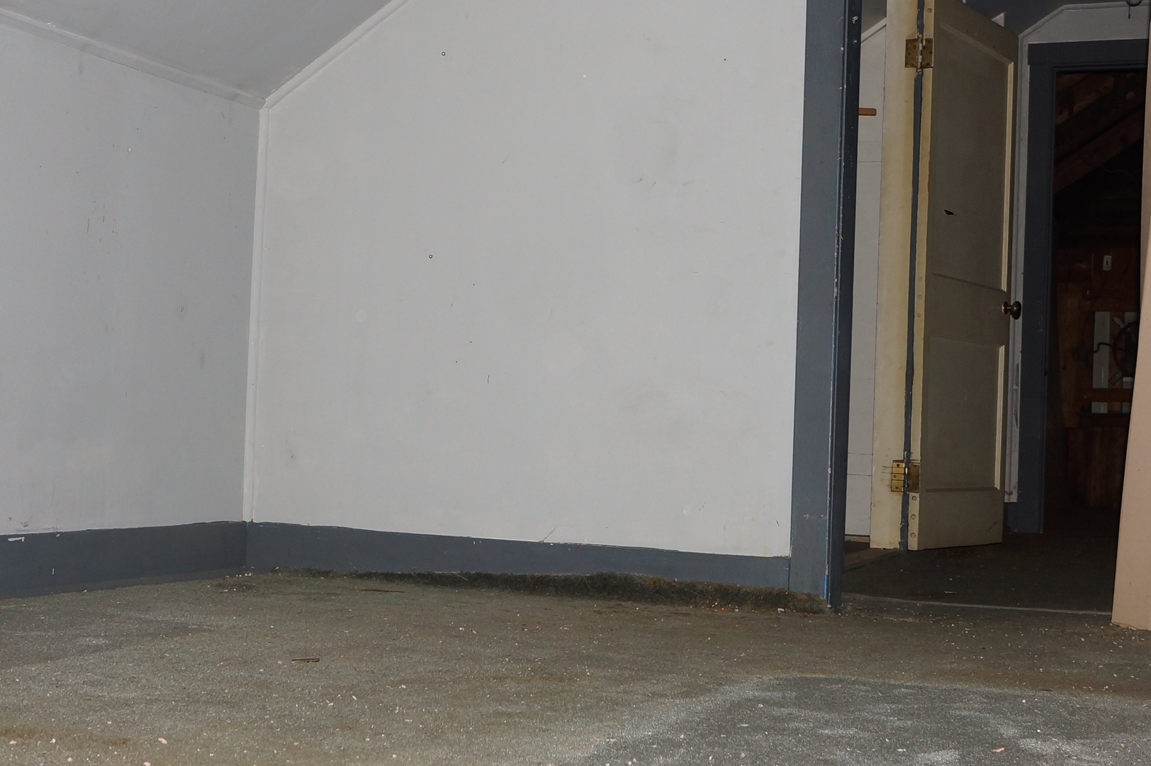 2632 N Marmora Avenue, Chicago, IL 60639