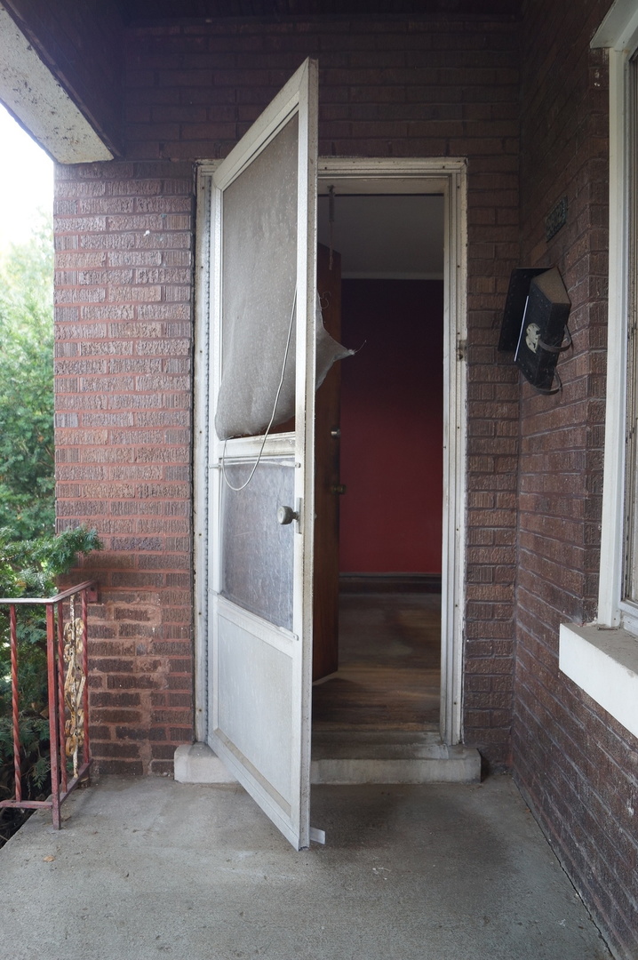 2632 N Marmora Avenue, Chicago, IL 60639