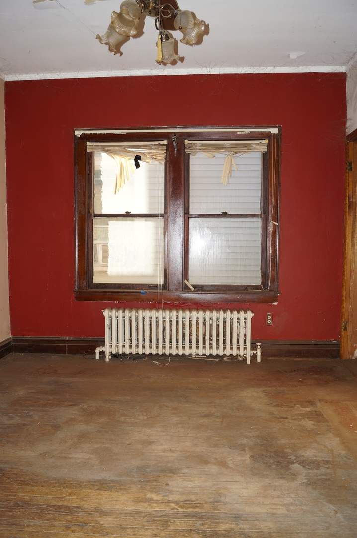 2632 N Marmora Avenue, Chicago, IL 60639