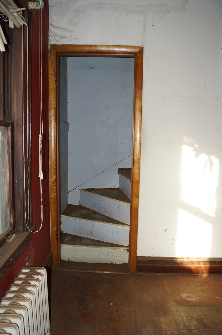 2632 N Marmora Avenue, Chicago, IL 60639