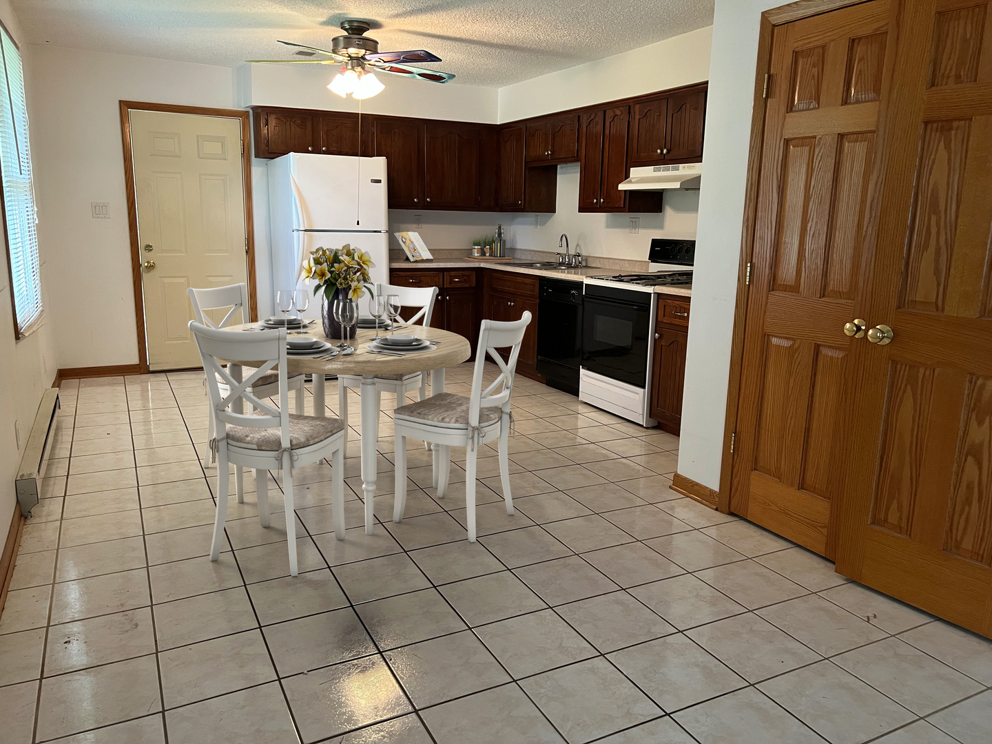 532 West Street #1, Lockport, IL 60441