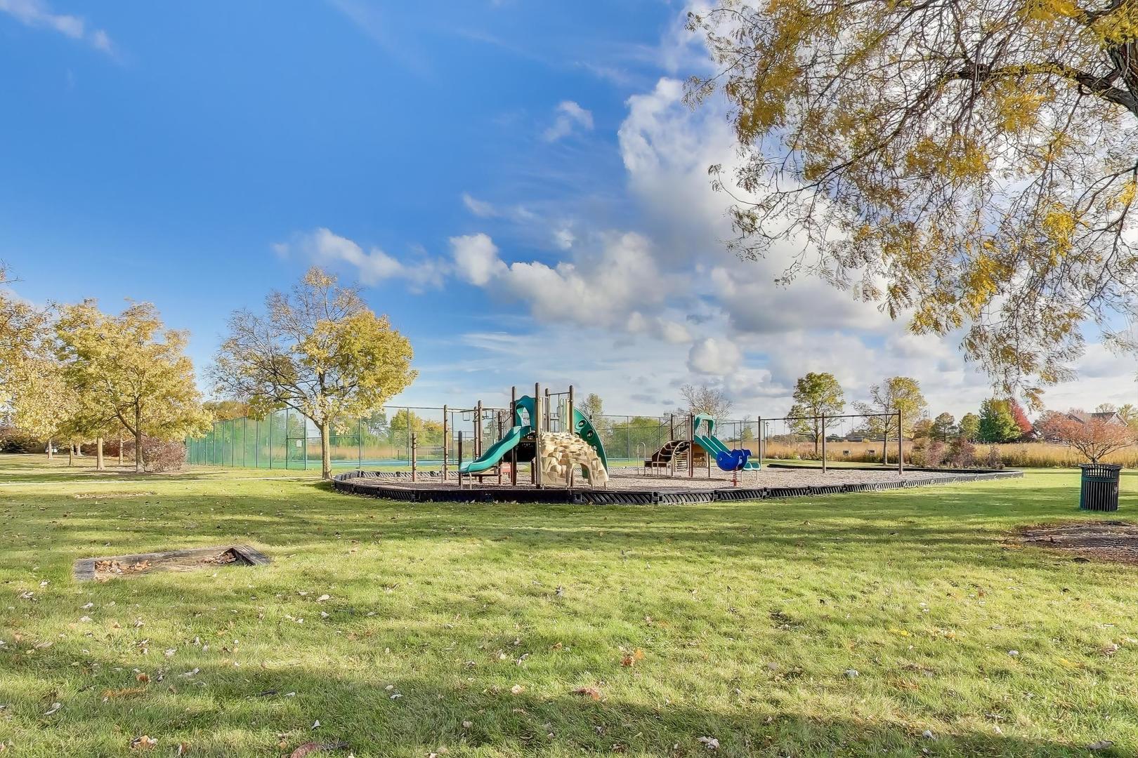 977 Harris Road #34, Grayslake, IL 60030