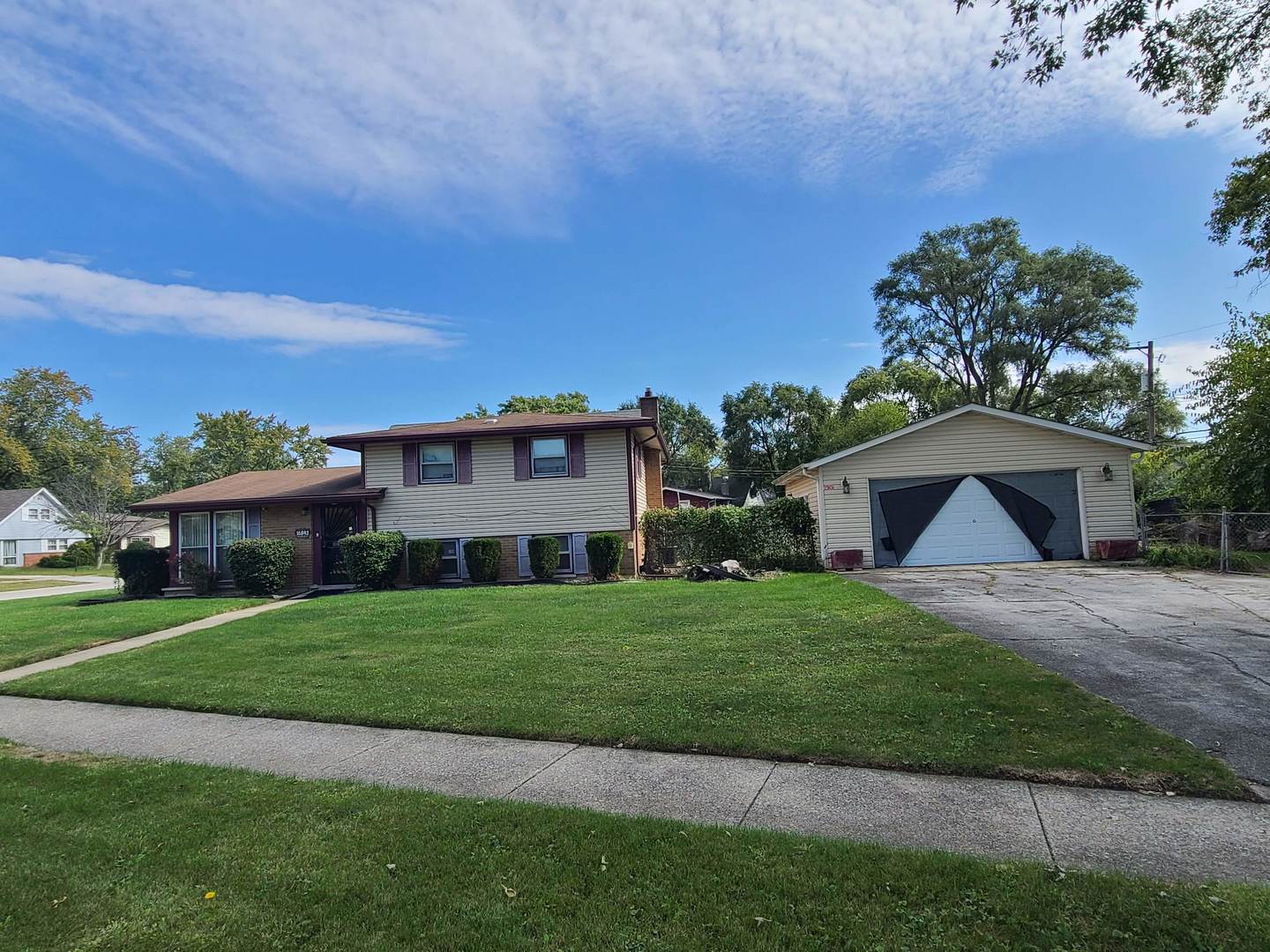 16843 Briargate Drive, Country Club Hills, IL 60478