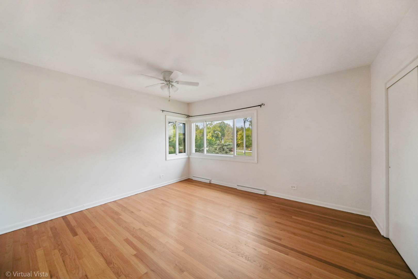 482 E Vallette Street, Elmhurst, IL 60126