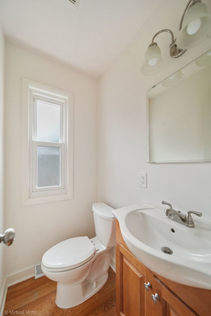 482 E Vallette Street, Elmhurst, IL 60126