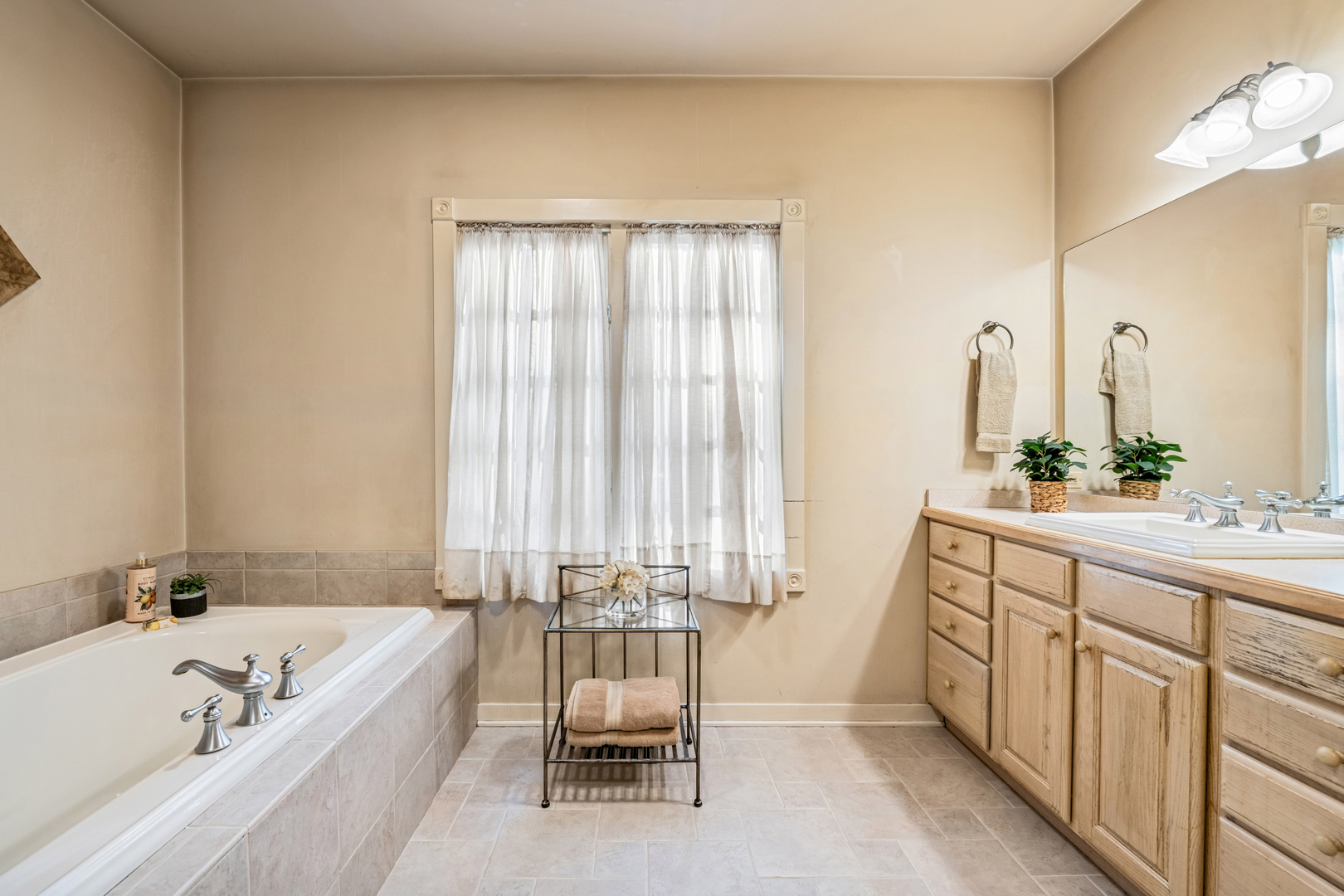 5116 Bonnie Brae Road, Richmond, IL 60071