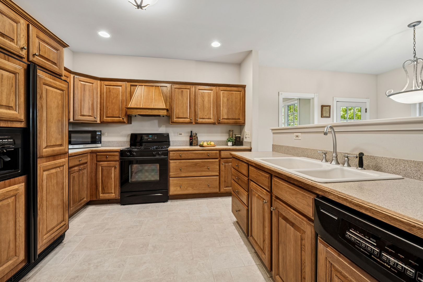 5116 Bonnie Brae Road, Richmond, IL 60071