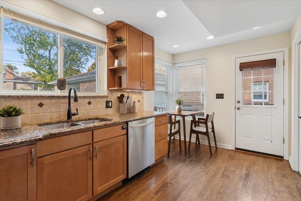 Lincolnwood, IL 60712