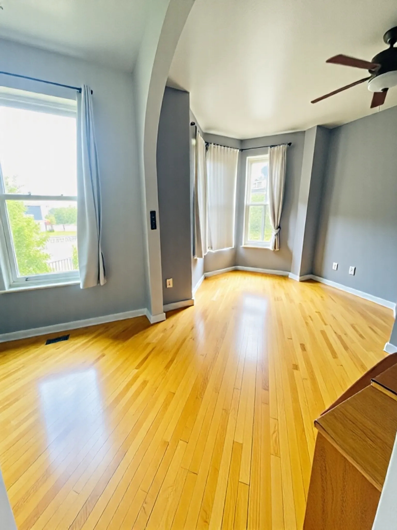 2058 W Washington Boulevard, Chicago, IL 60612