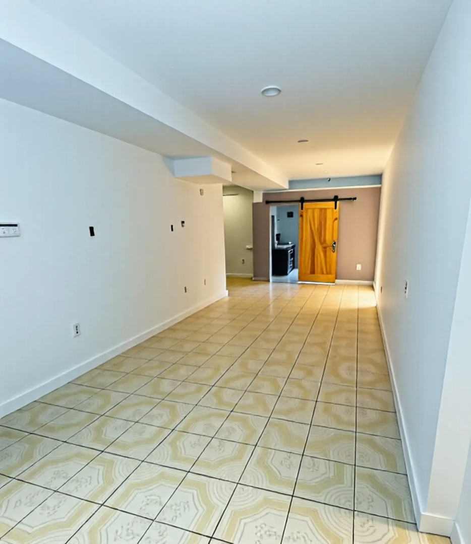 2058 W Washington Boulevard, Chicago, IL 60612