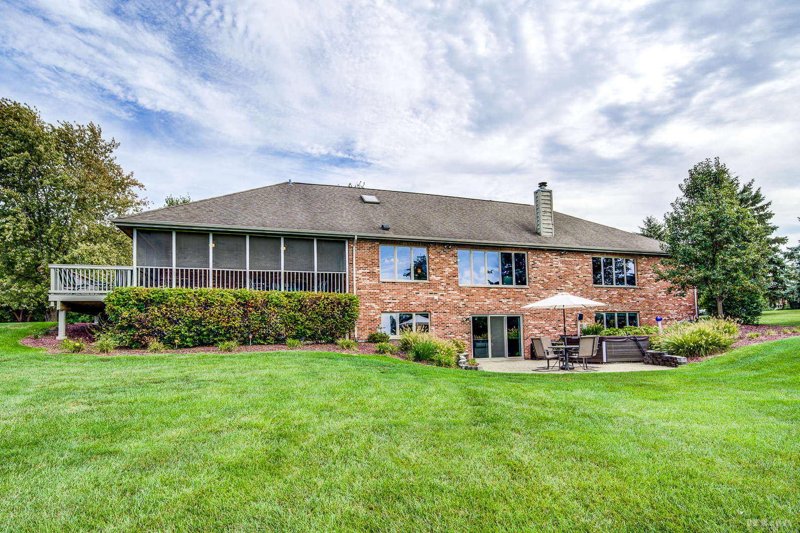 26002 S Cambridge Drive, Crete, IL 60417