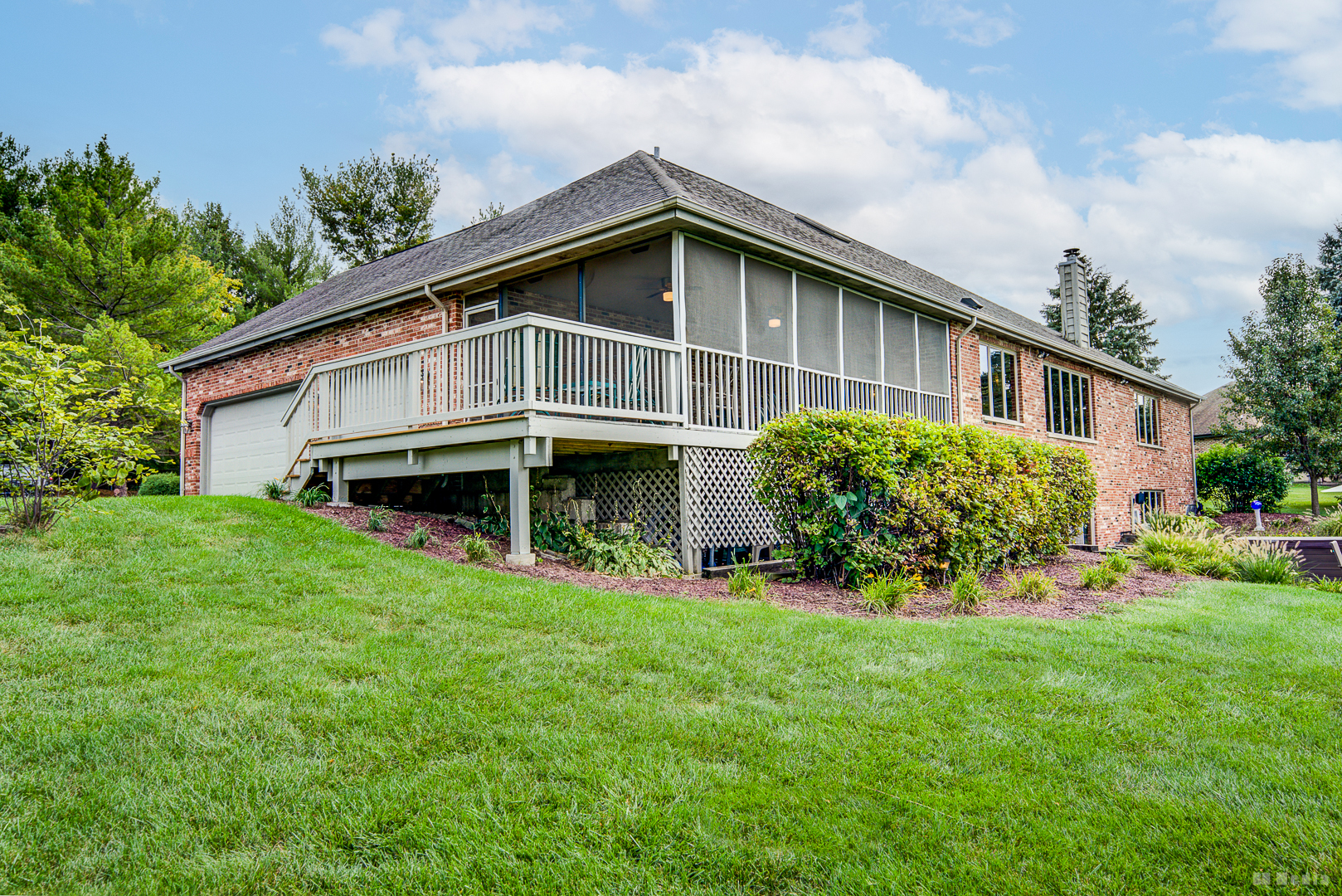 26002 S Cambridge Drive, Crete, IL 60417