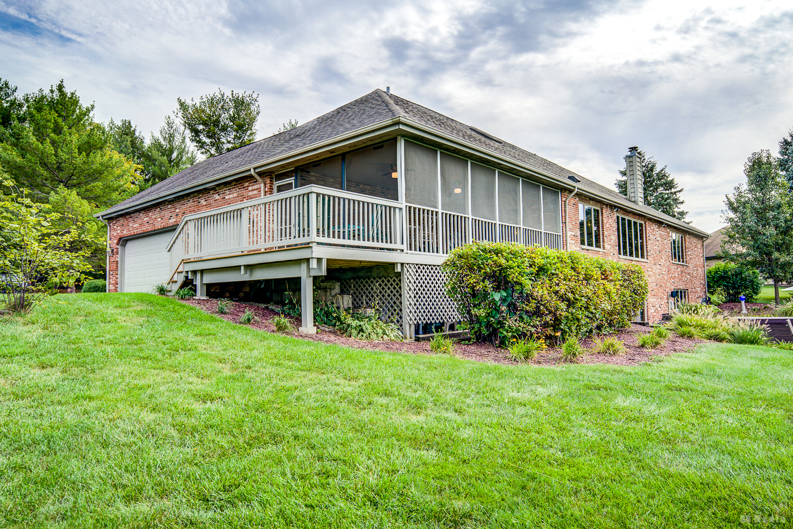 26002 S Cambridge Drive, Crete, IL 60417
