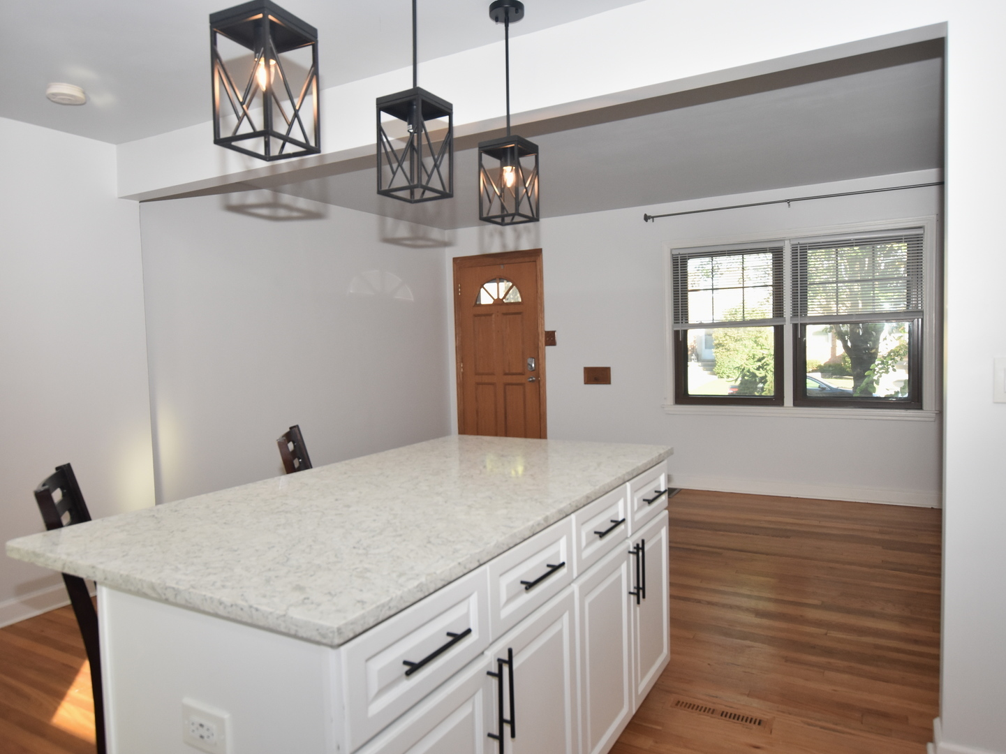 5153 W 64th Place, Chicago, IL 60638